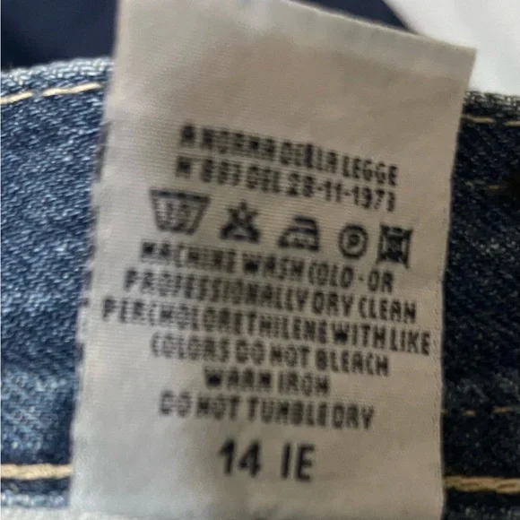 Vintage Versace Ittierre 100% Cotton Italian blue jeans.Italian size 42,56
